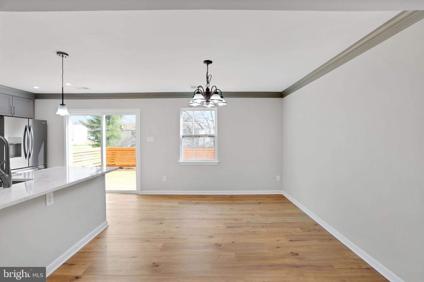 815 Cedar Court photo 10
