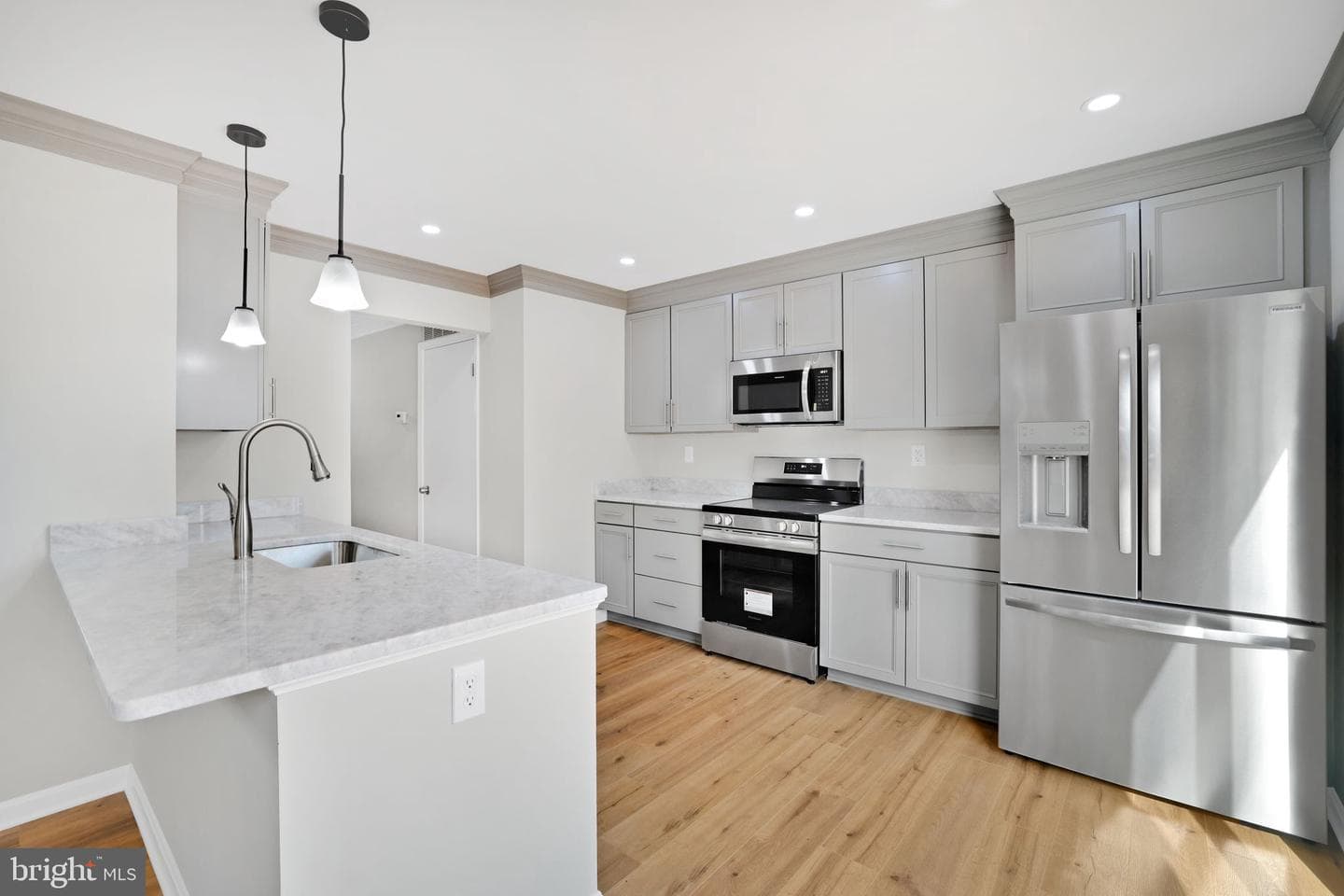 815 Cedar Court photo 15