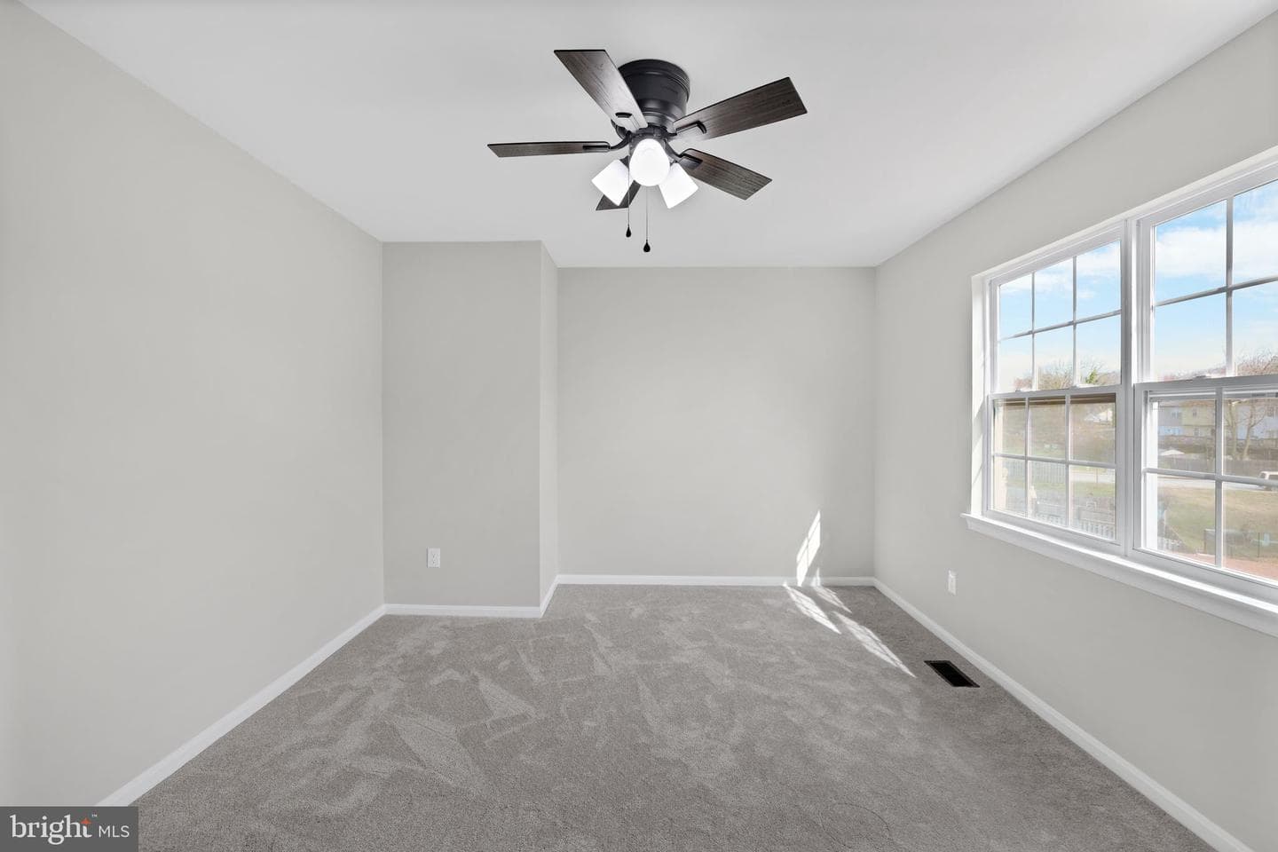 815 Cedar Court photo 26