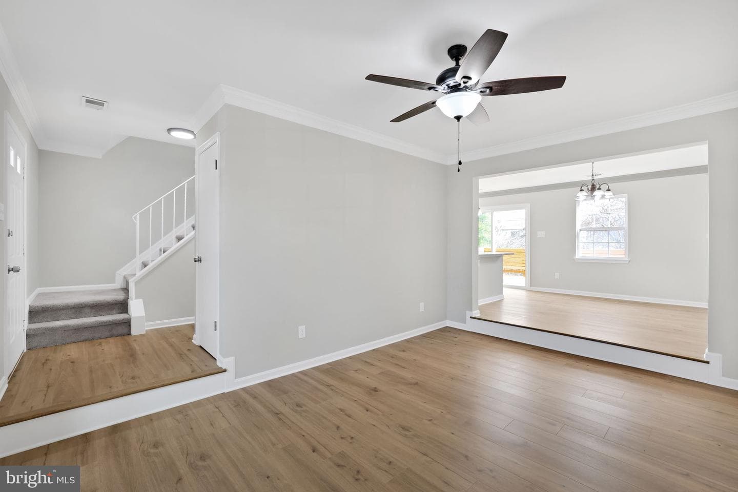 815 Cedar Court photo 4