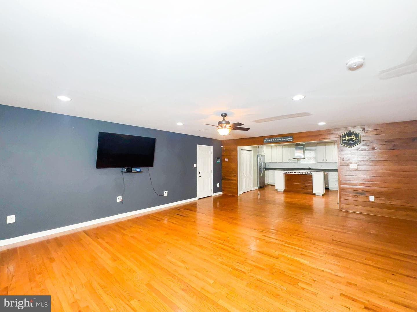 2204 Holly Oak Court photo 6
