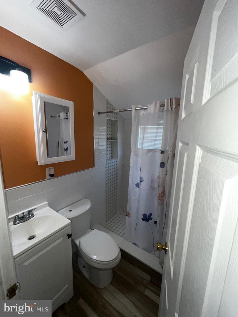 4 Kenwood Place photo 5