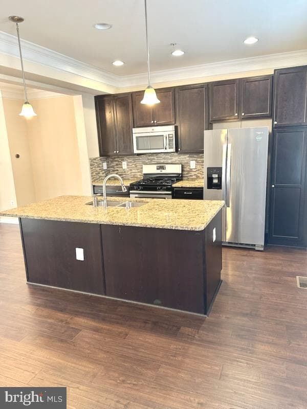 47 Derby Drive photo 11