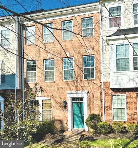 47 Derby Drive photo 2
