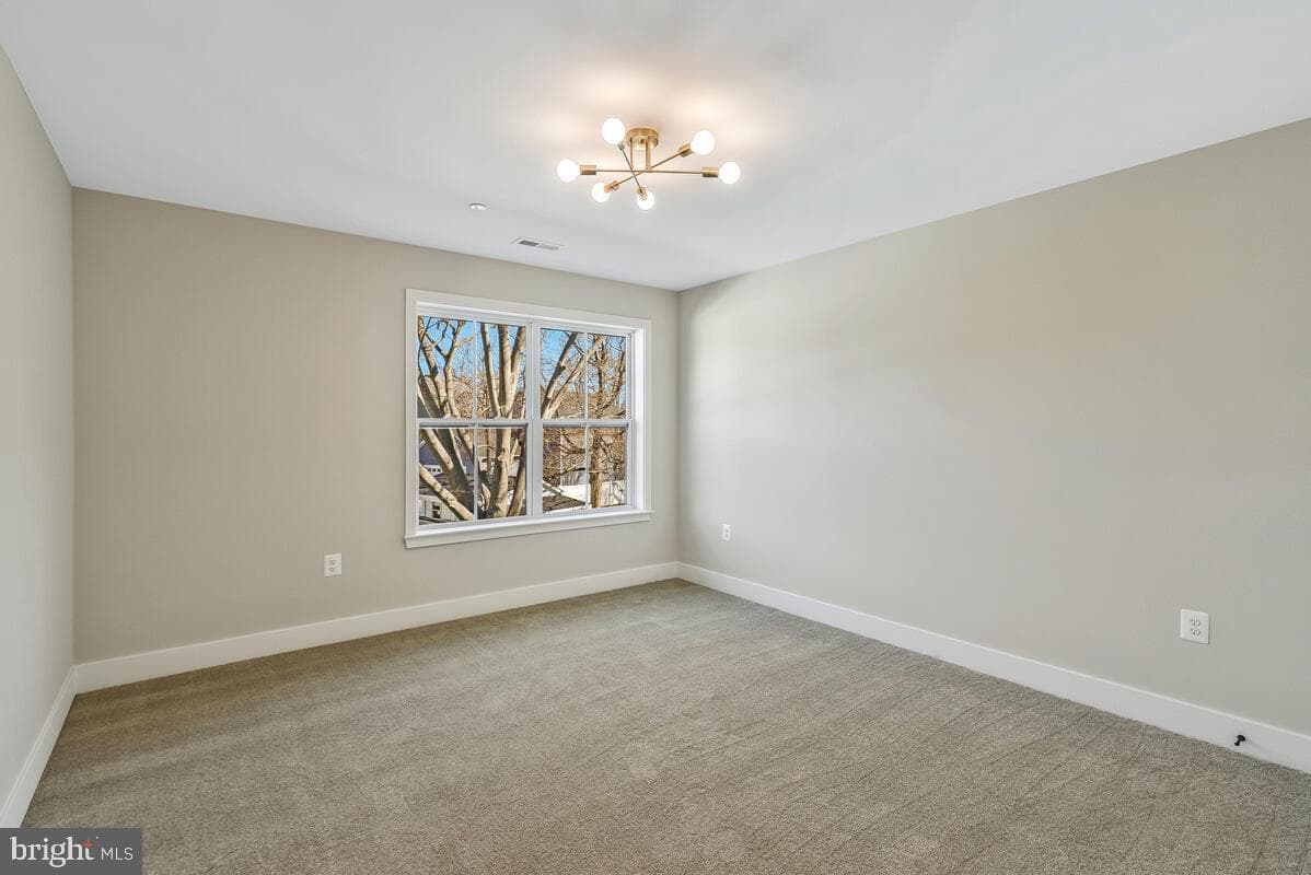 6770 Hungerford Road photo 39