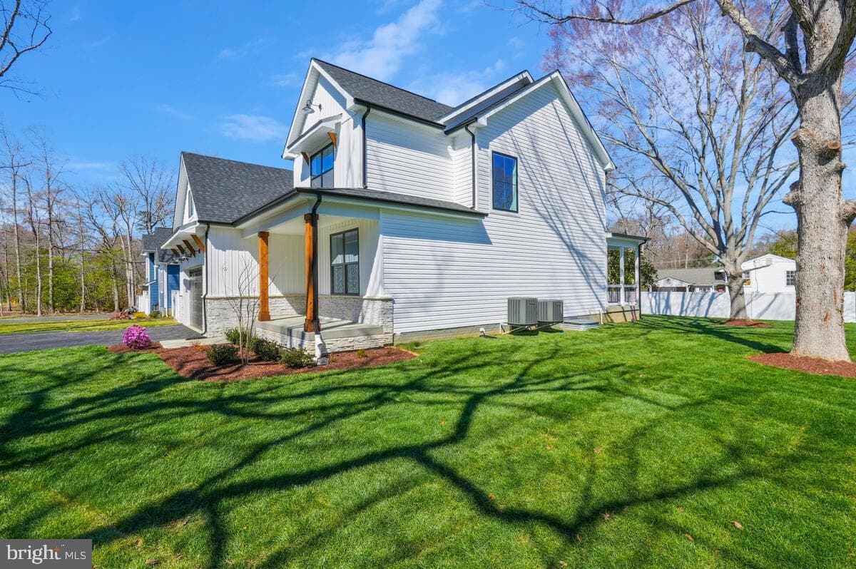 6770 Hungerford Road photo 5