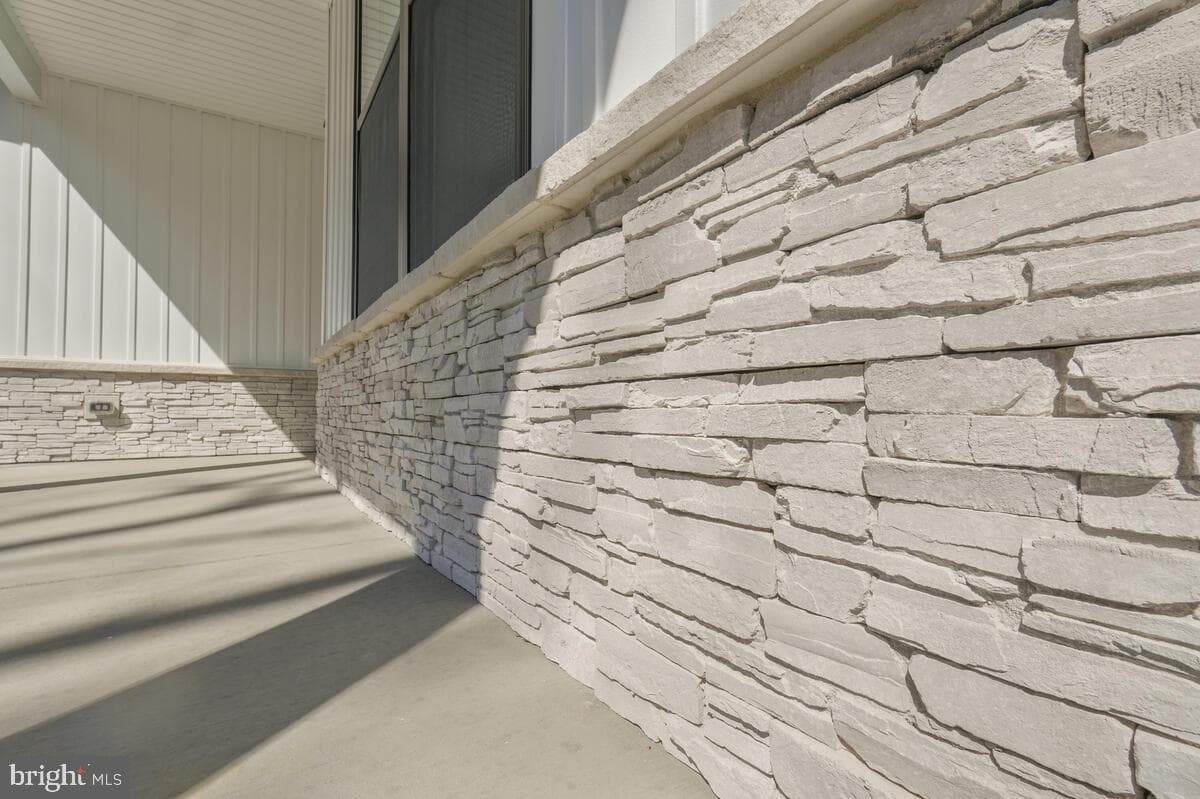 6770 Hungerford Road photo 8