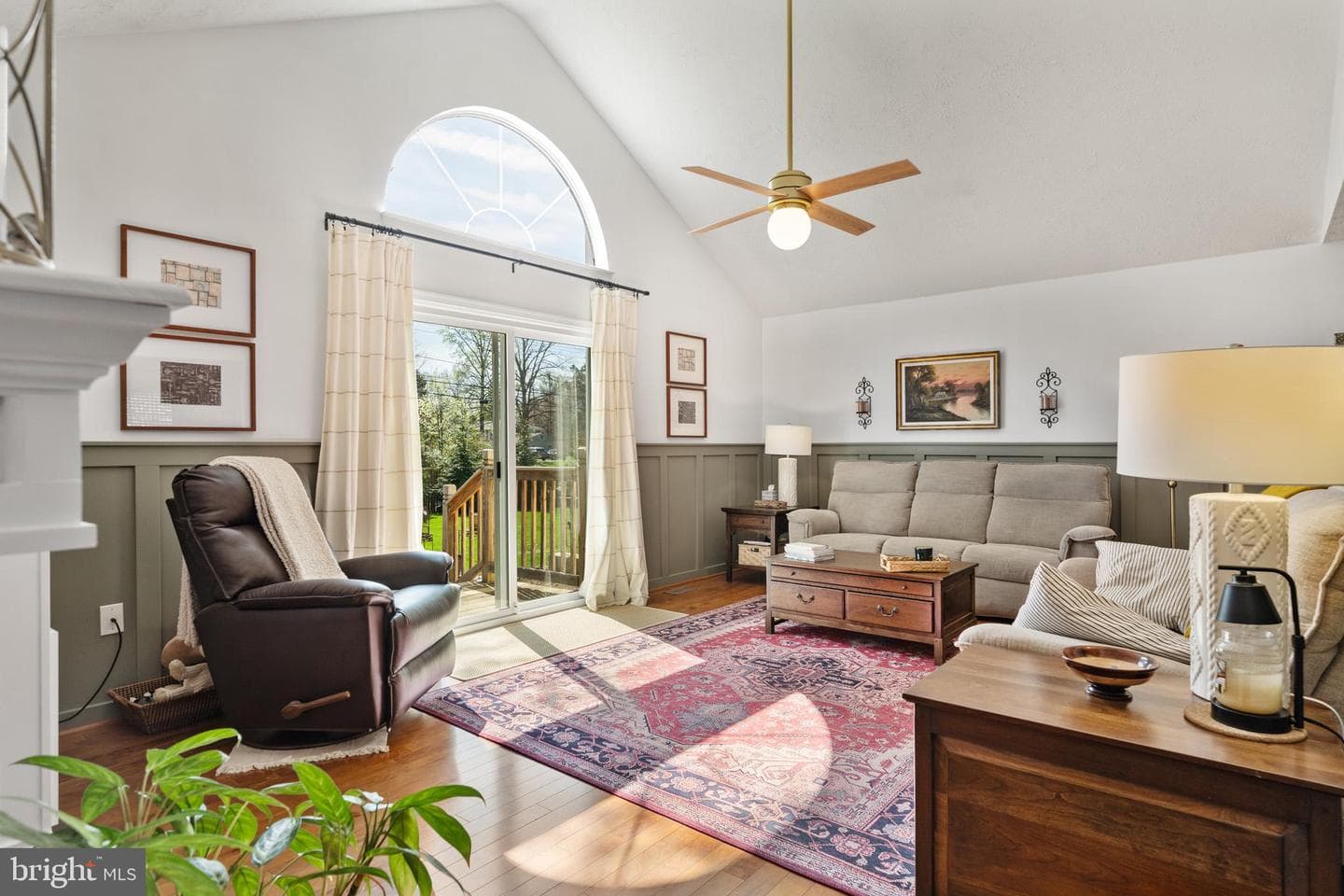 3004 Freedom Court N photo 32