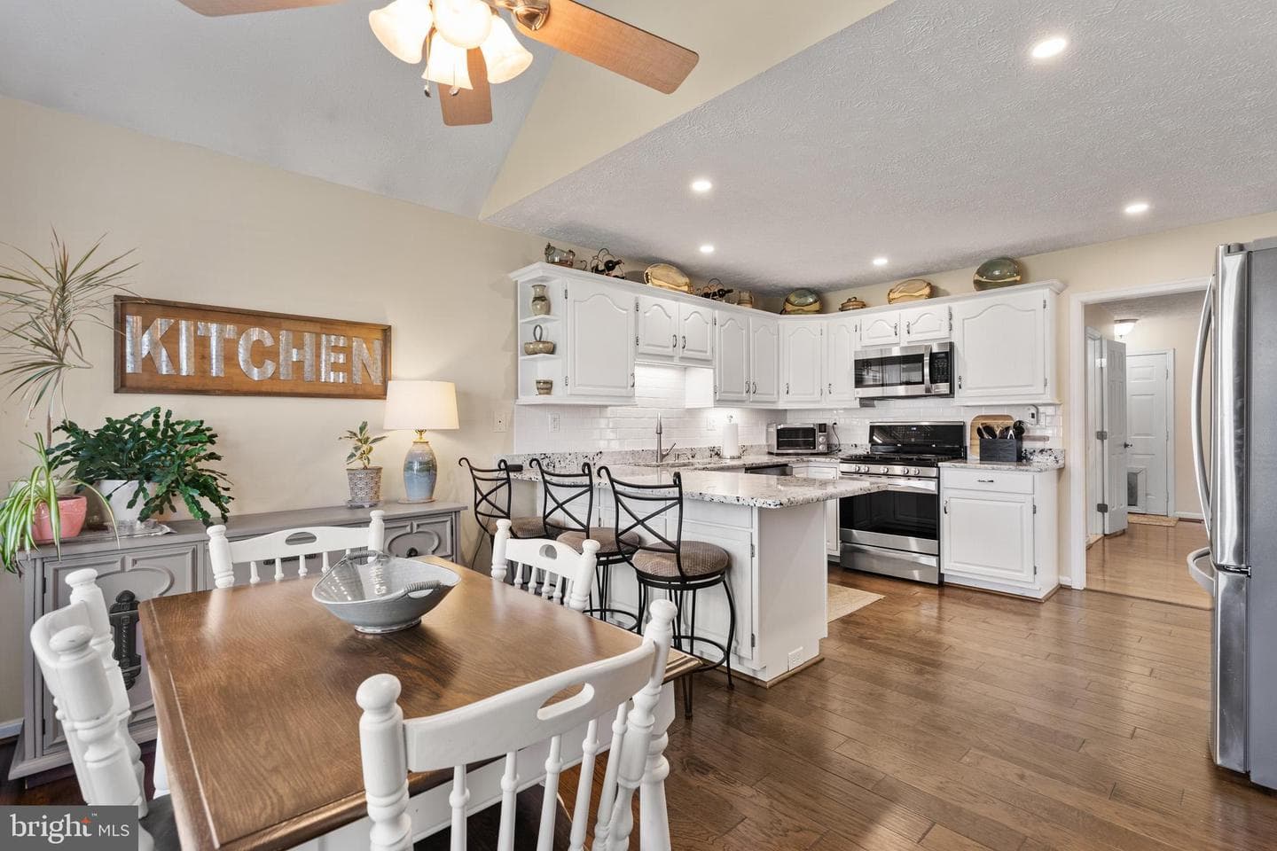 3004 Freedom Court N photo 45