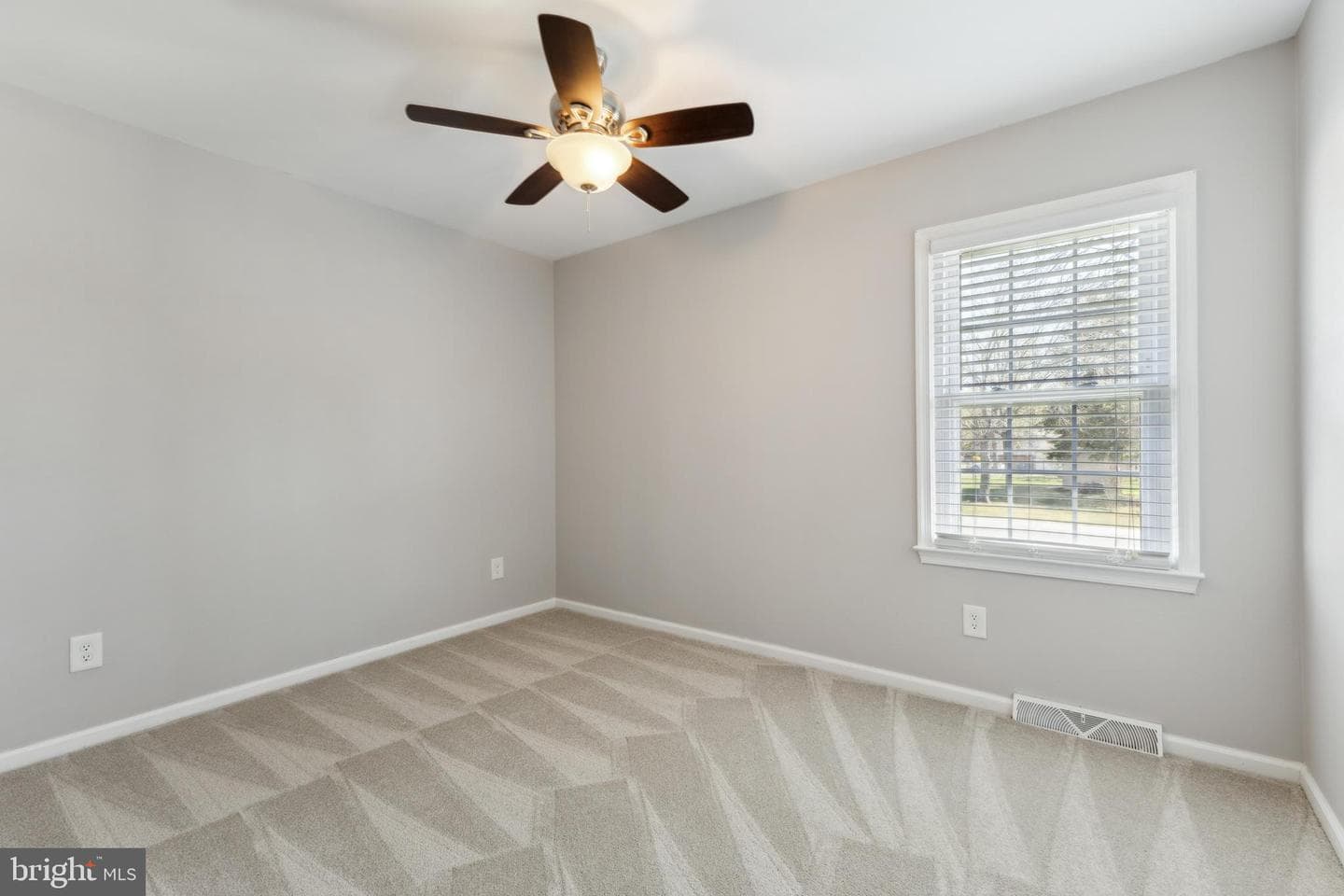 7461 Robin Road photo 12
