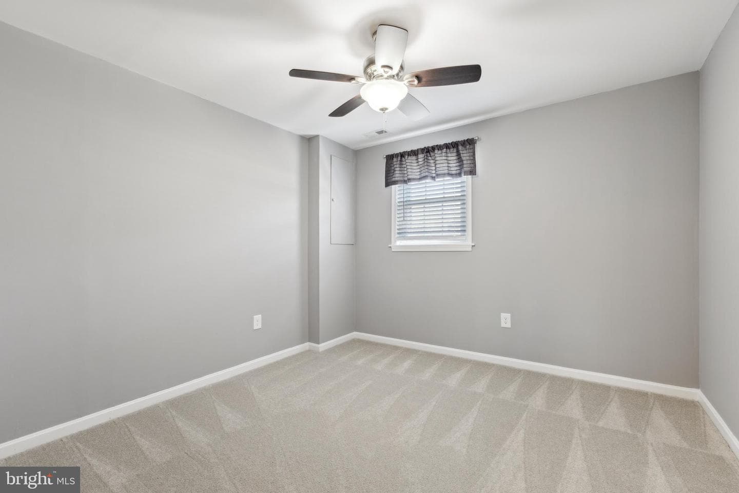 7461 Robin Road photo 24