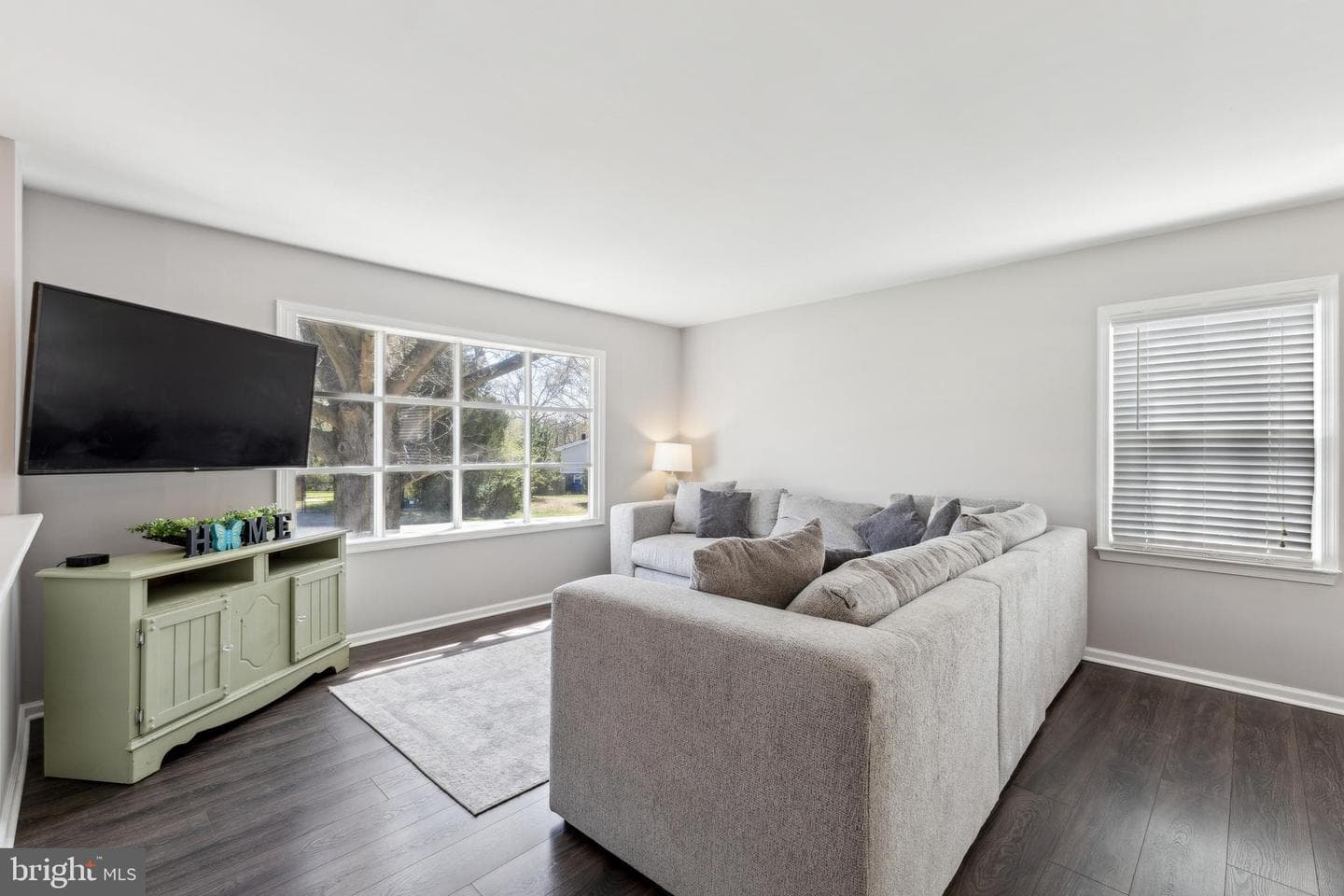 7461 Robin Road photo 4