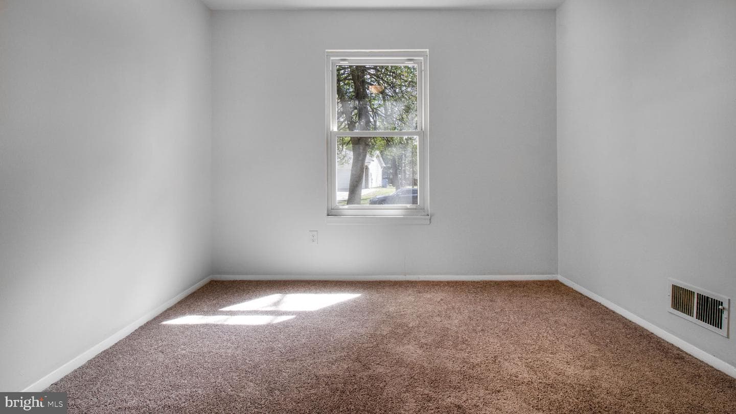 2812 Lomax Court photo 24