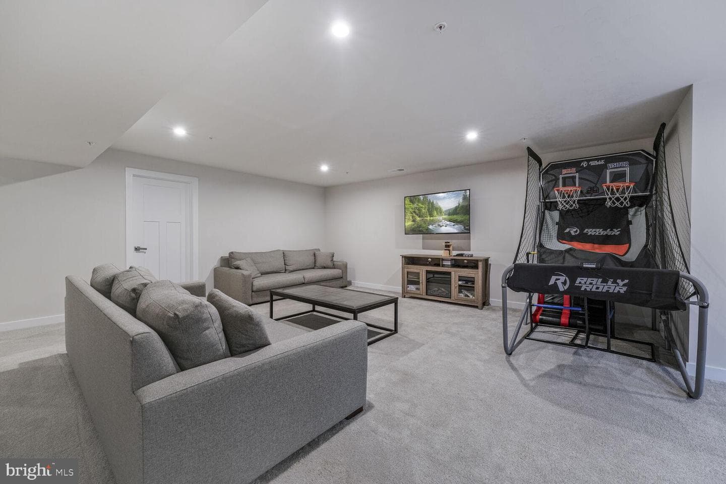 12261 Revolution Court photo 47