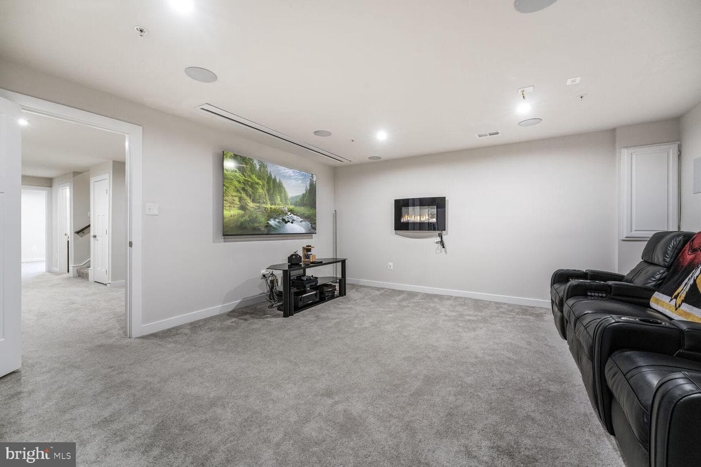 12261 Revolution Court photo 50