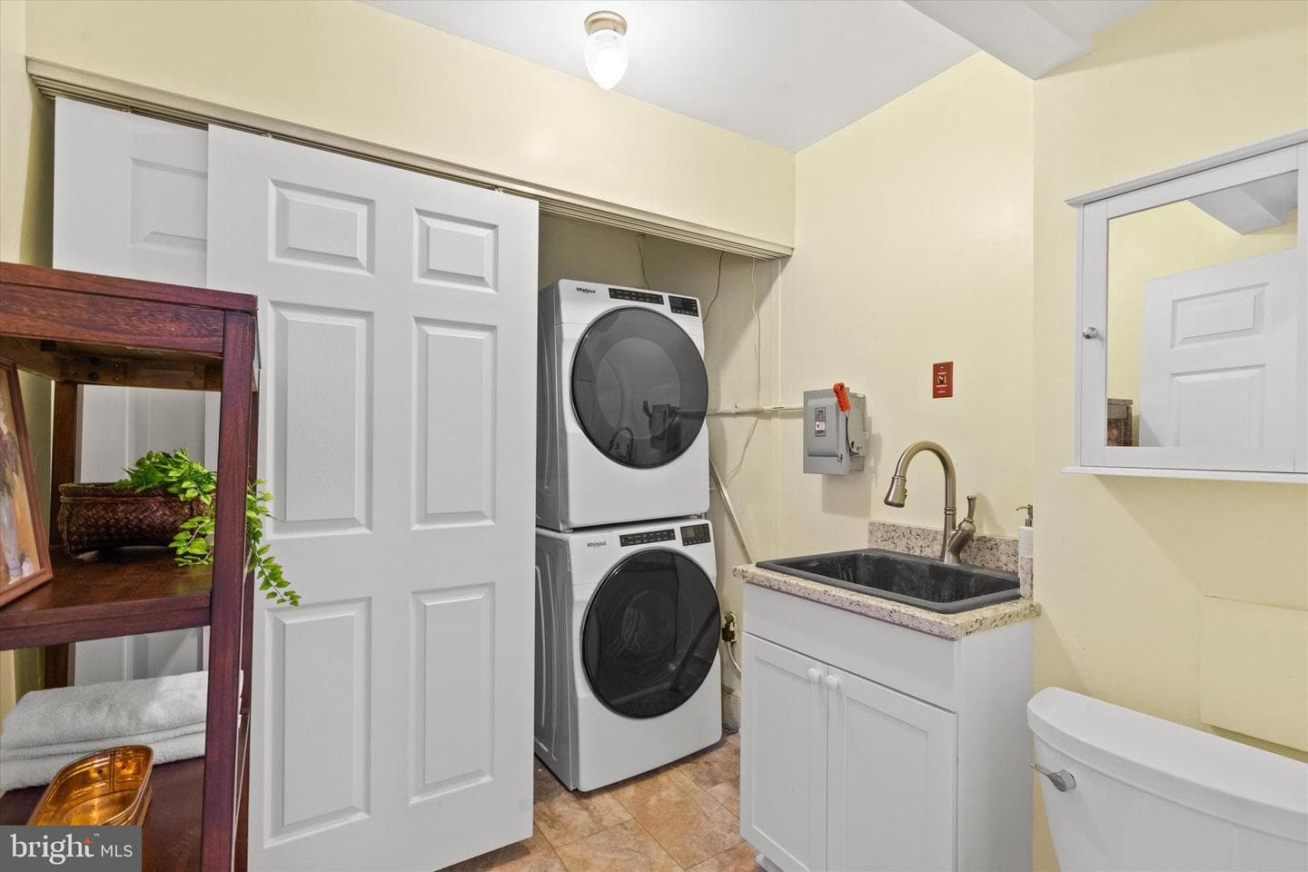 9035 Fairground Road photo 15