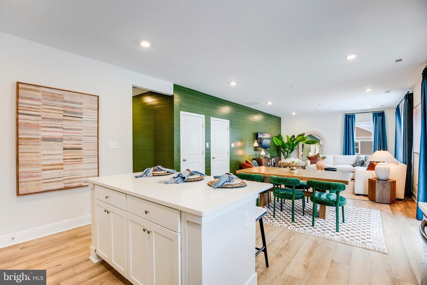 10585 Roundstone Lane photo 3