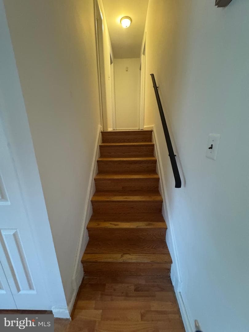 1121 Bannister Circle photo 33