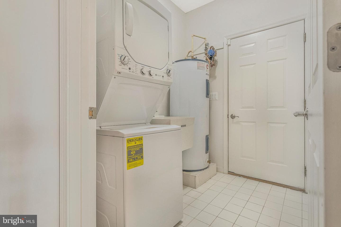 251 Williamsburg Circle photo 18