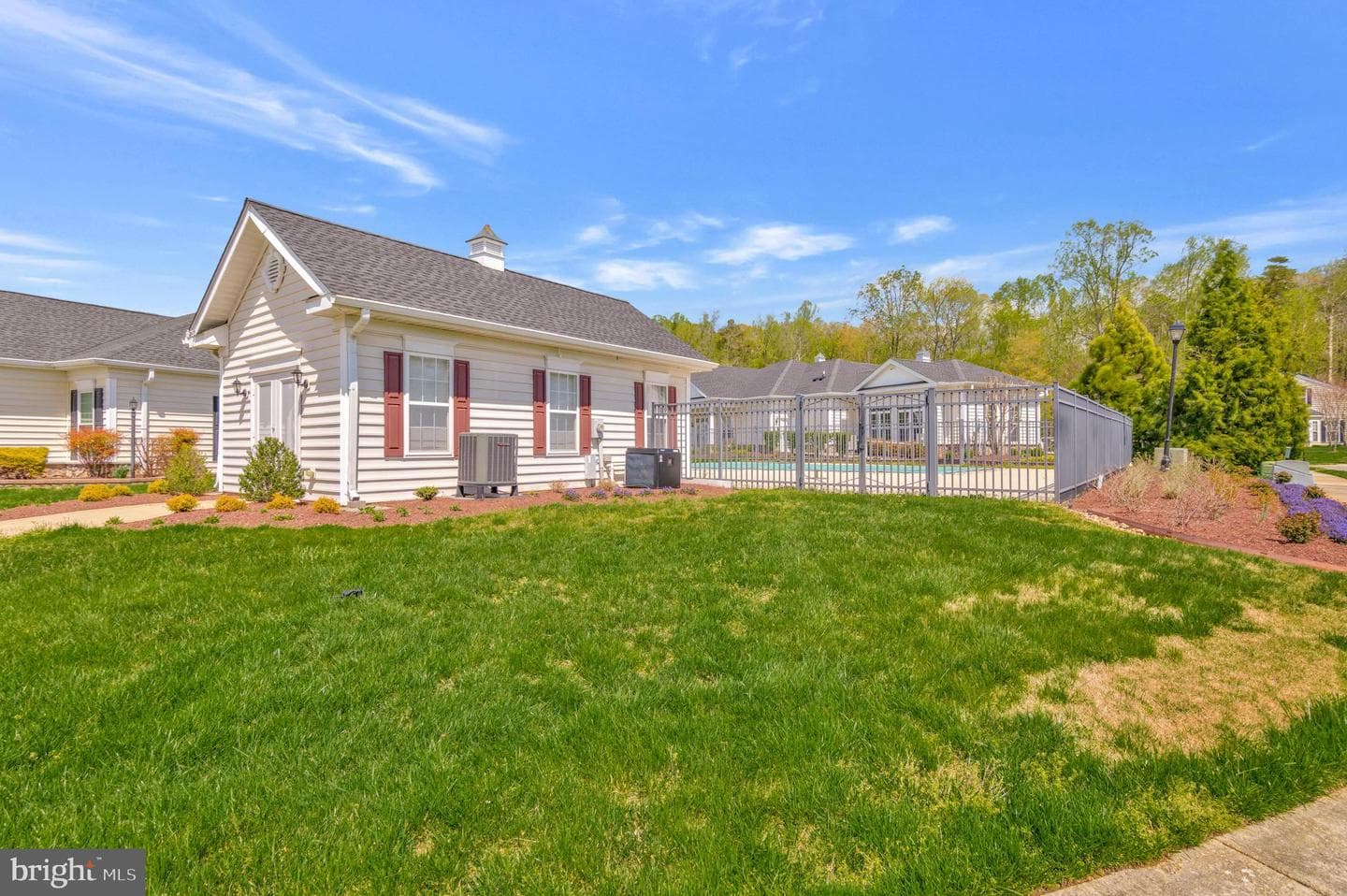251 Williamsburg Circle photo 42