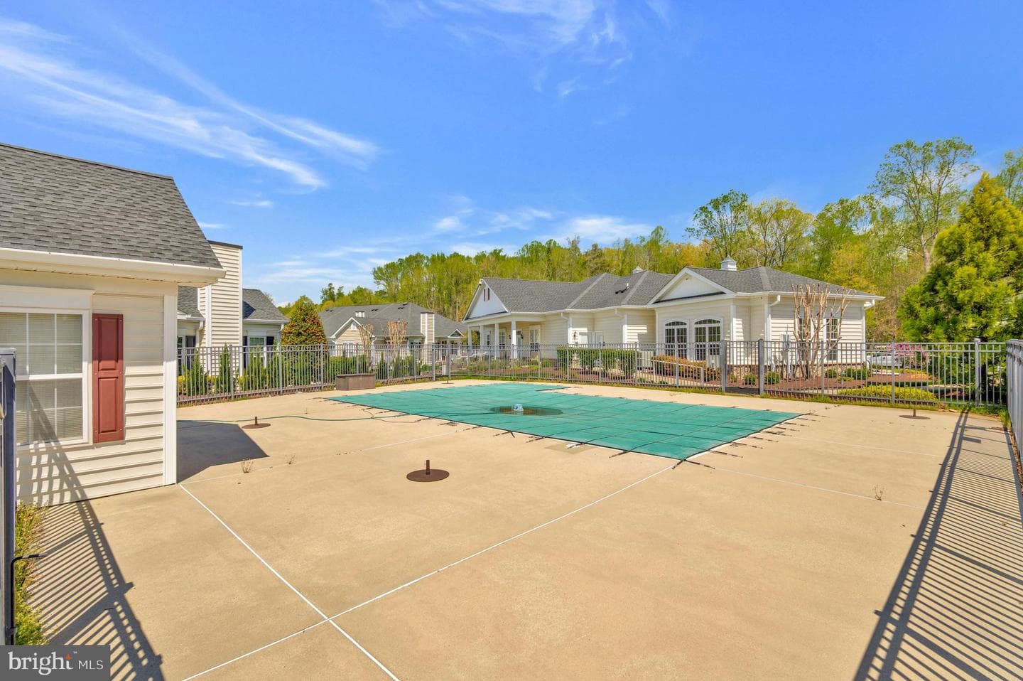 251 Williamsburg Circle photo 45