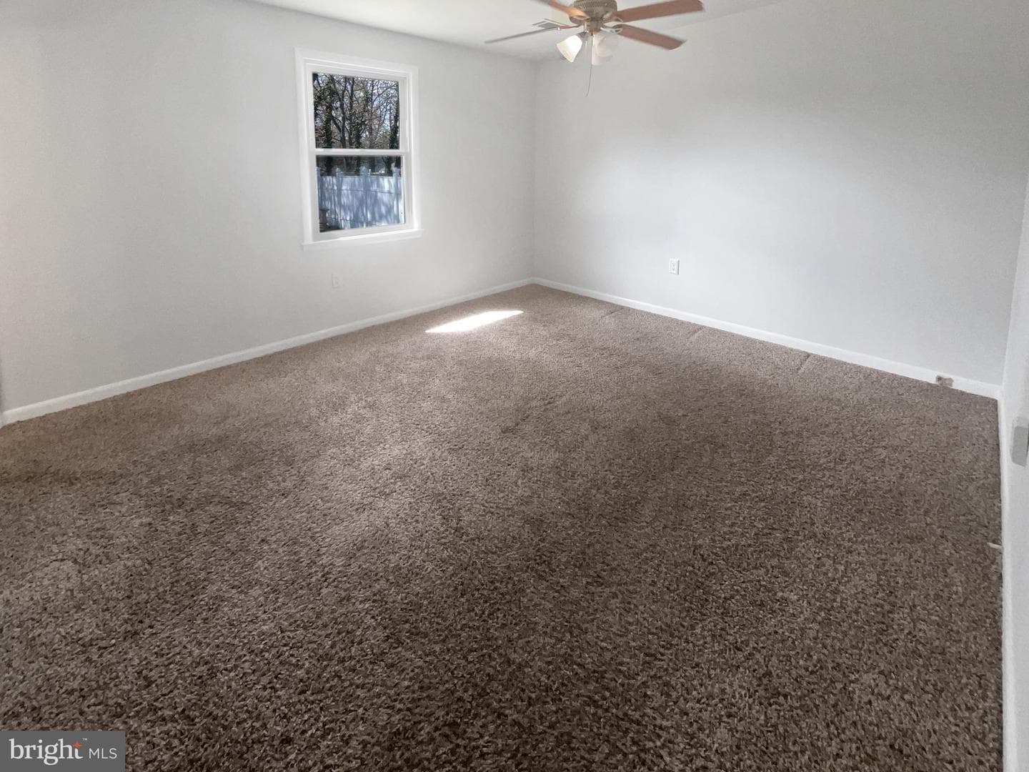 2115 Greenwood Drive photo 3