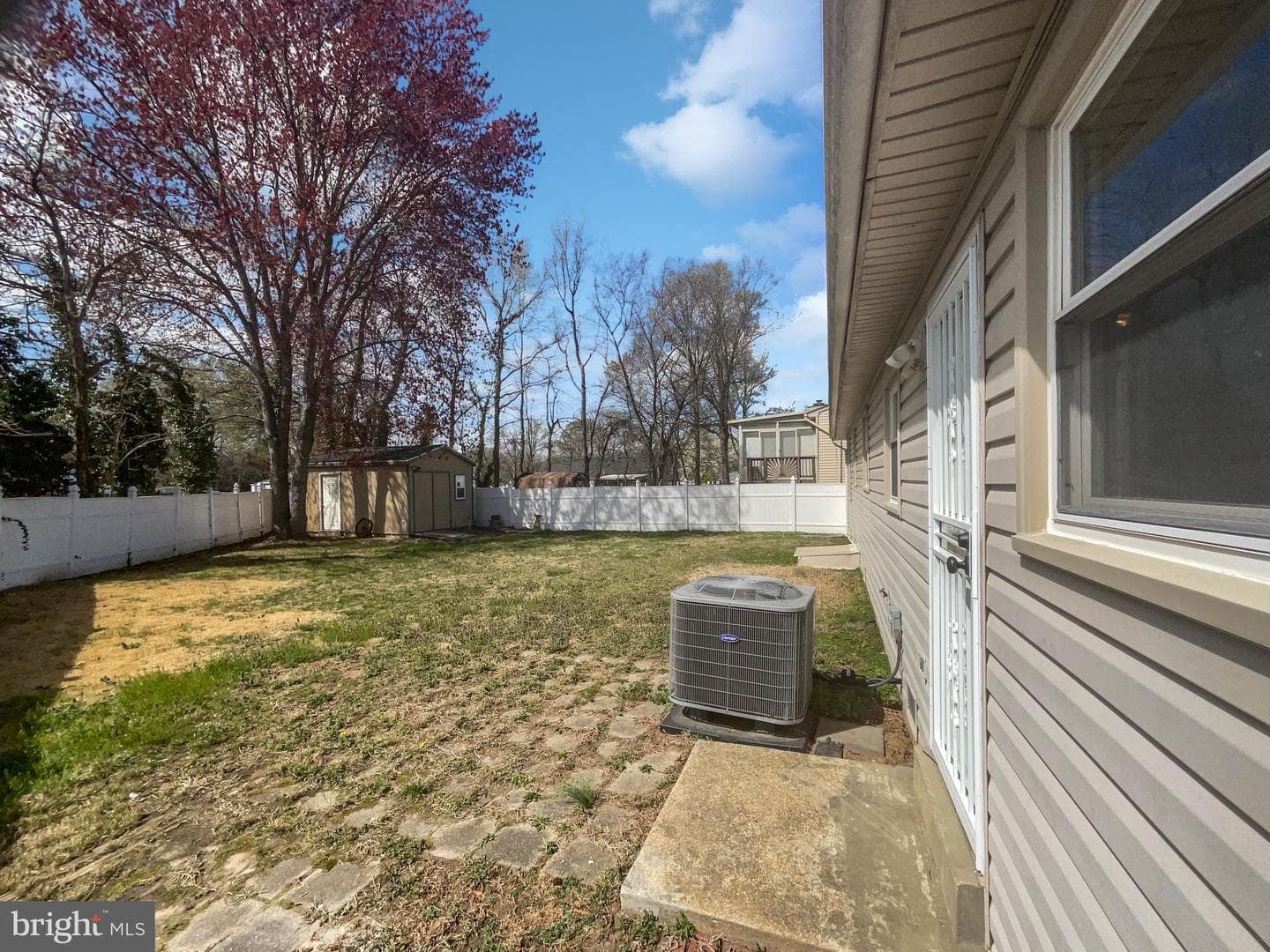 2115 Greenwood Drive photo 8