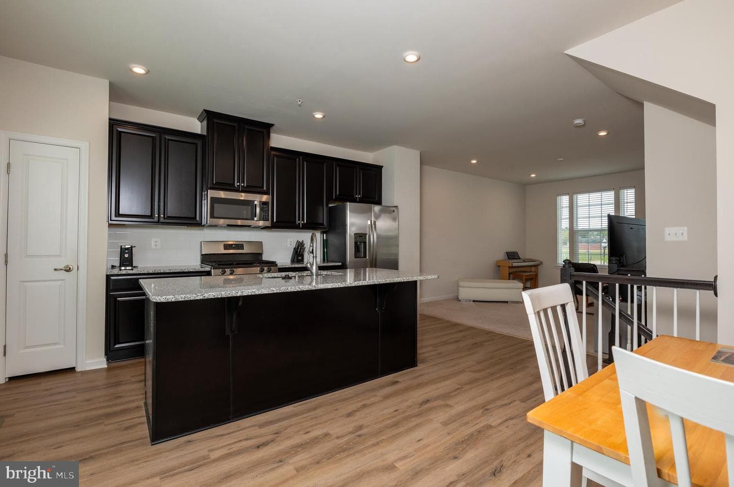 112 Seldovia Drive photo 6