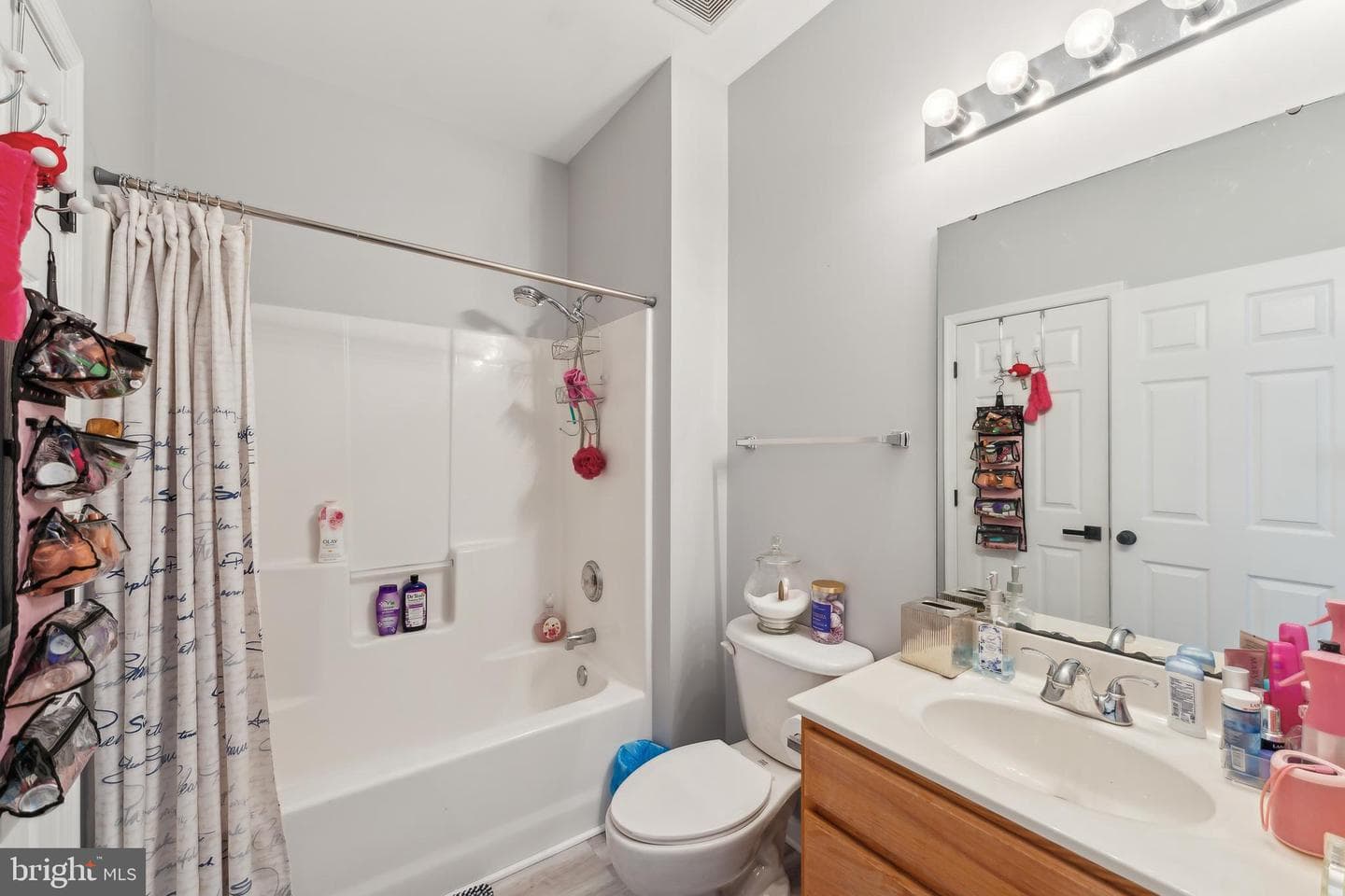 1030 Canterbury Lane photo 23