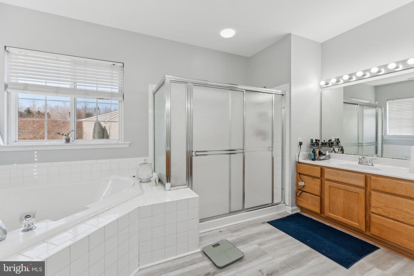1030 Canterbury Lane photo 25