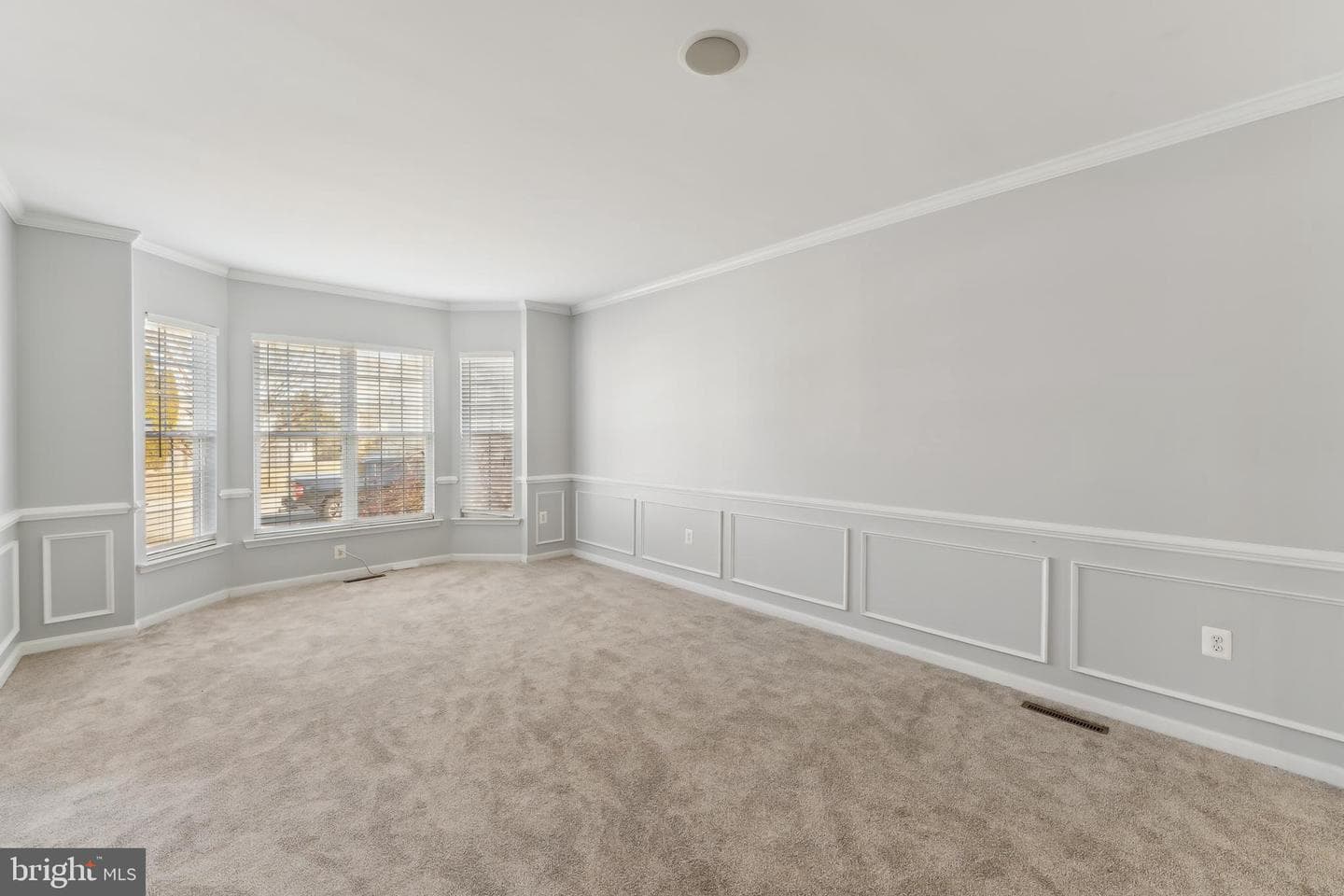 1030 Canterbury Lane photo 4