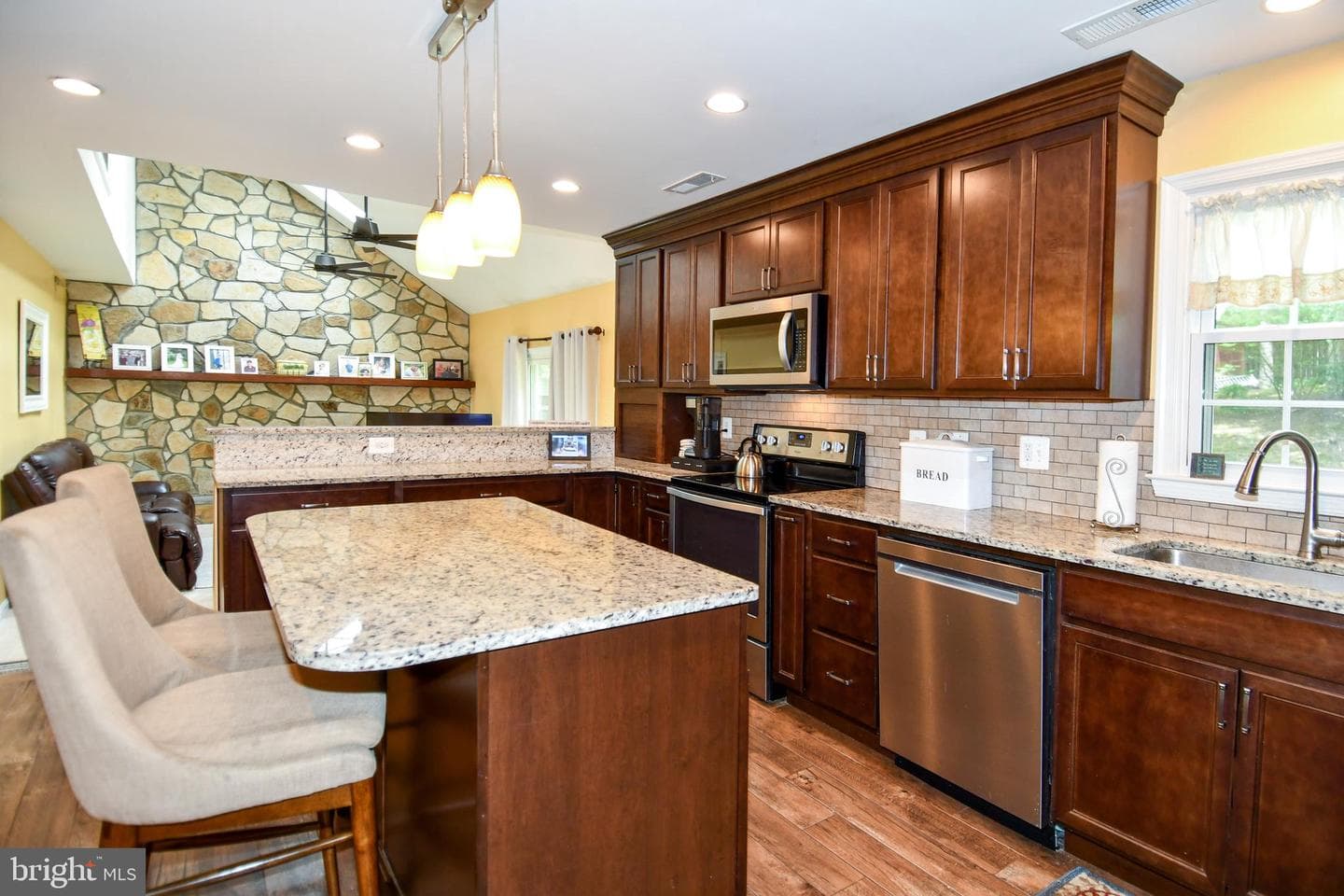 3505 Fox Ridge Road photo 6