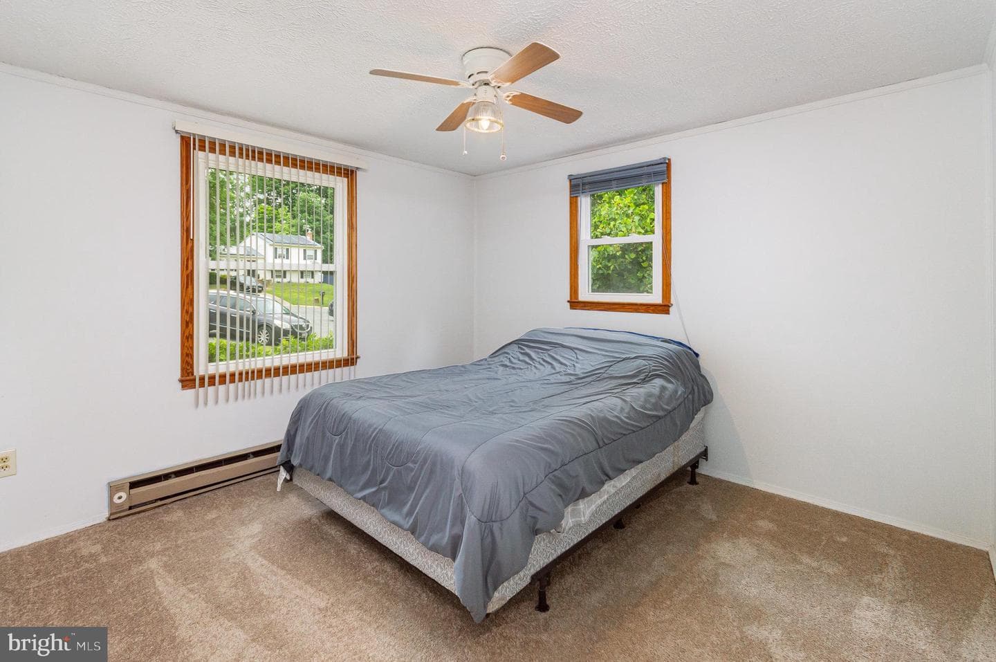 2407 Oakwood Court photo 10