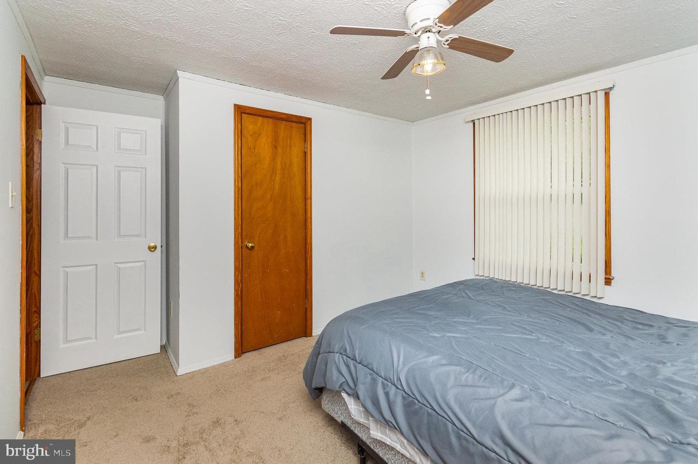 2407 Oakwood Court photo 11