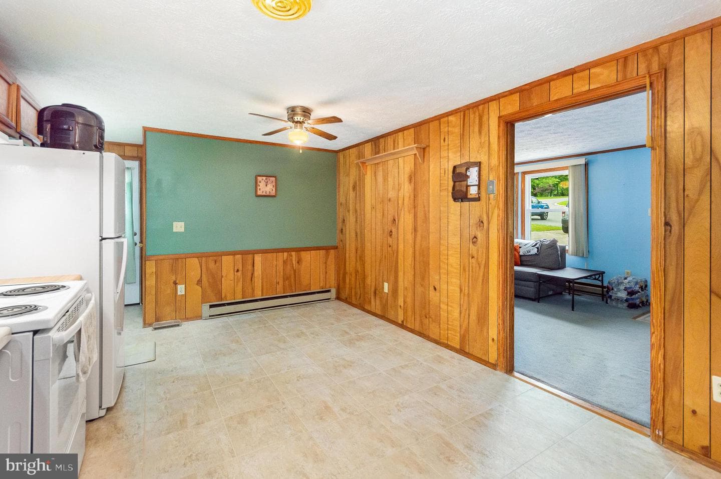 2407 Oakwood Court photo 7