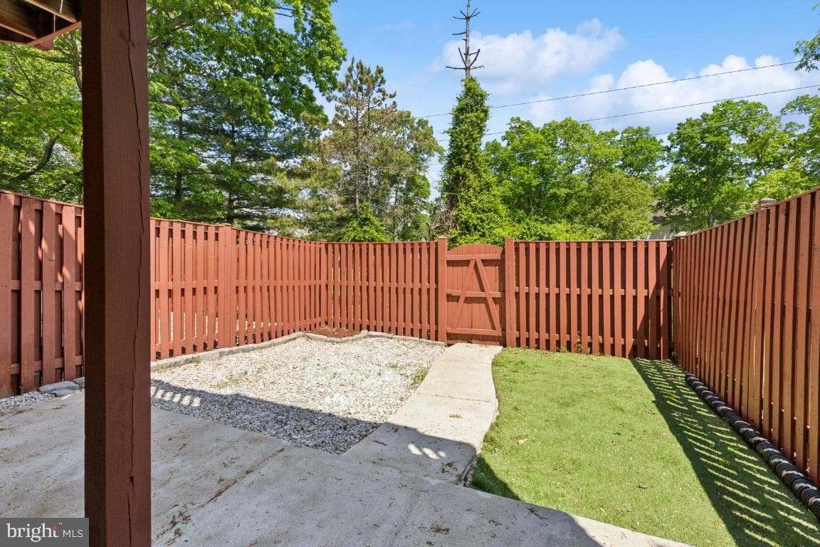 11408 Leland Place photo 32