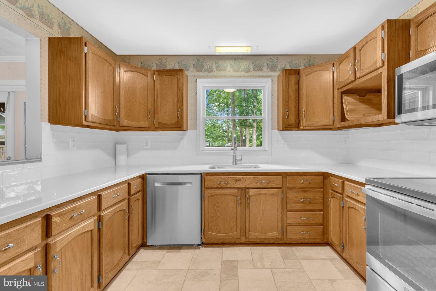4759 Hummingbird Drive photo 13
