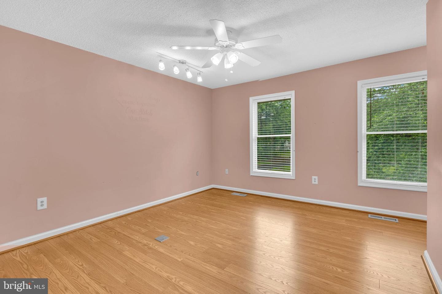 4759 Hummingbird Drive photo 18