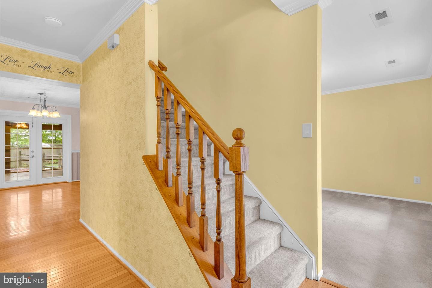 4759 Hummingbird Drive photo 4