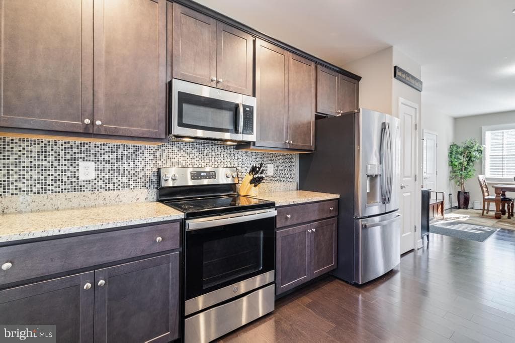 12815 Breyer Place photo 17
