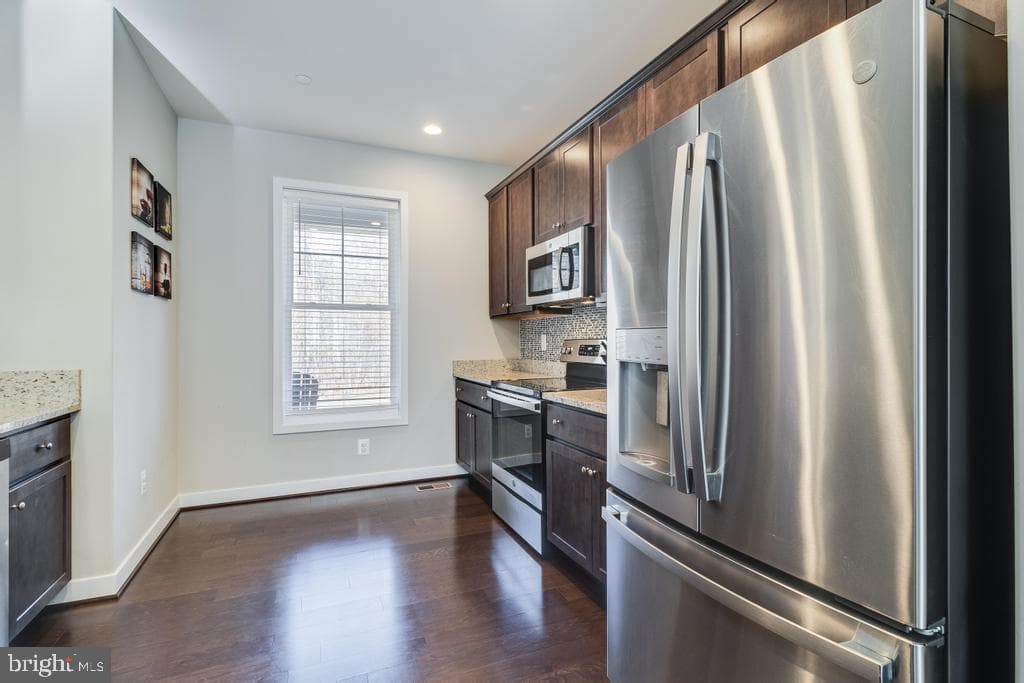 12815 Breyer Place photo 18