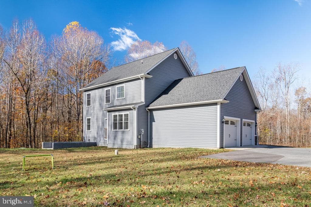 12815 Breyer Place photo 4