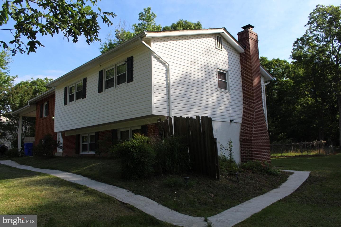 3720 Laurel Drive photo 3