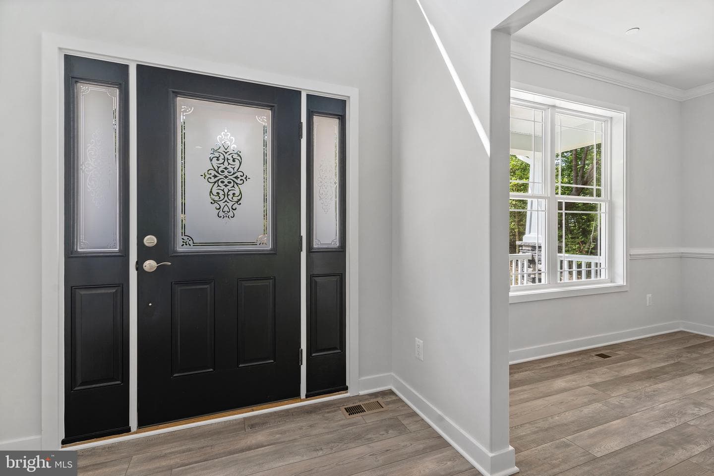 14875 Buckingham Court, Issue