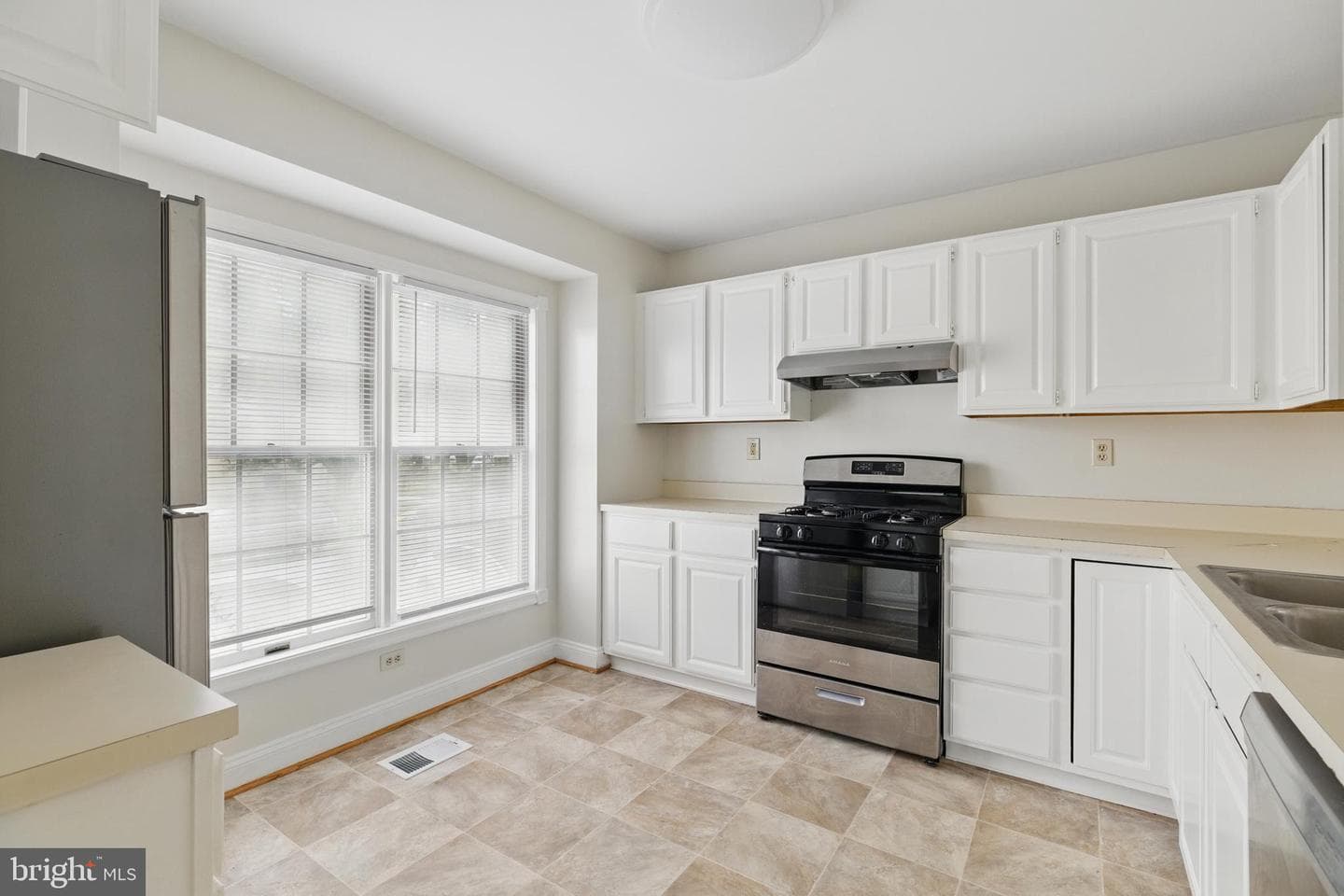 12473 Turtle Dove Place photo 3