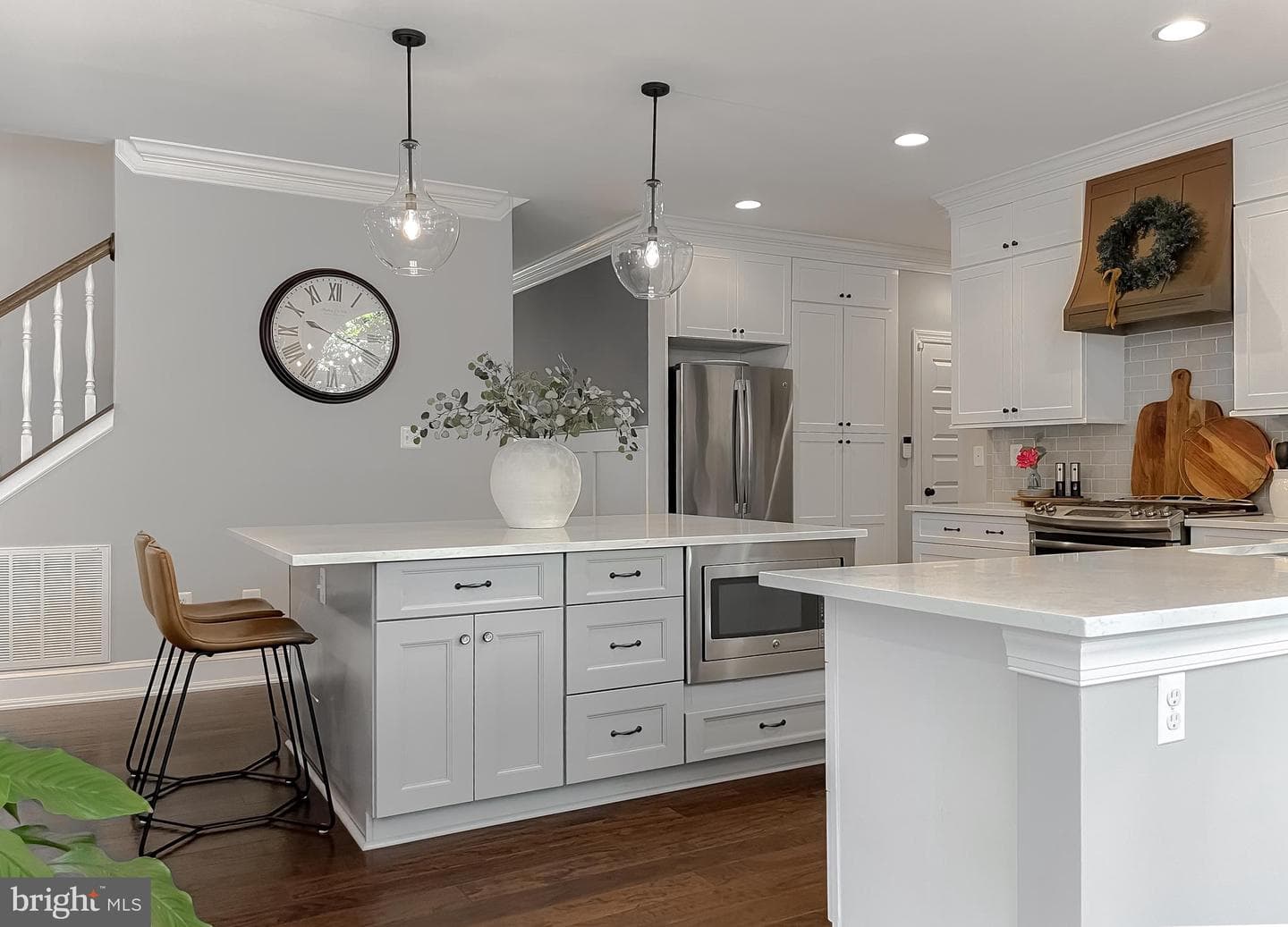 11372 Wollaston photo 24