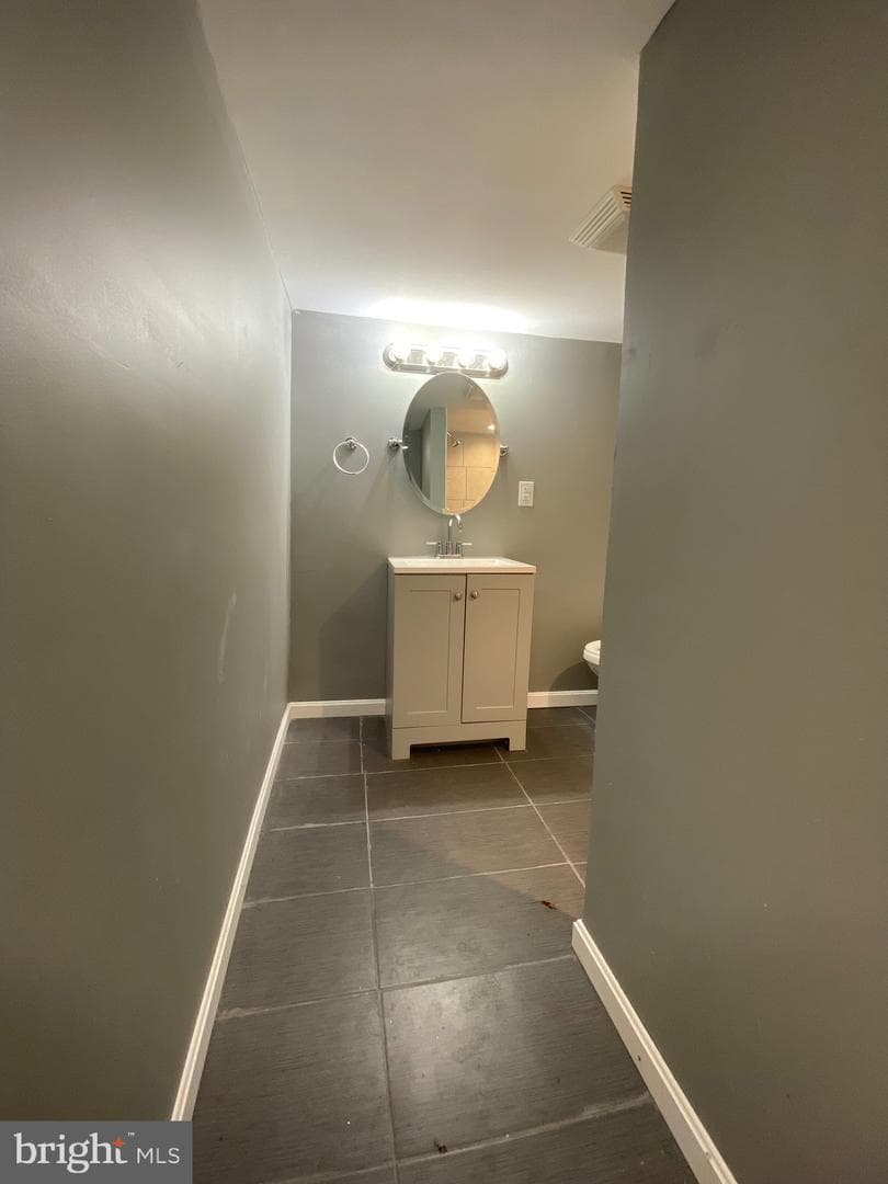 8690 Fairground Road photo 20
