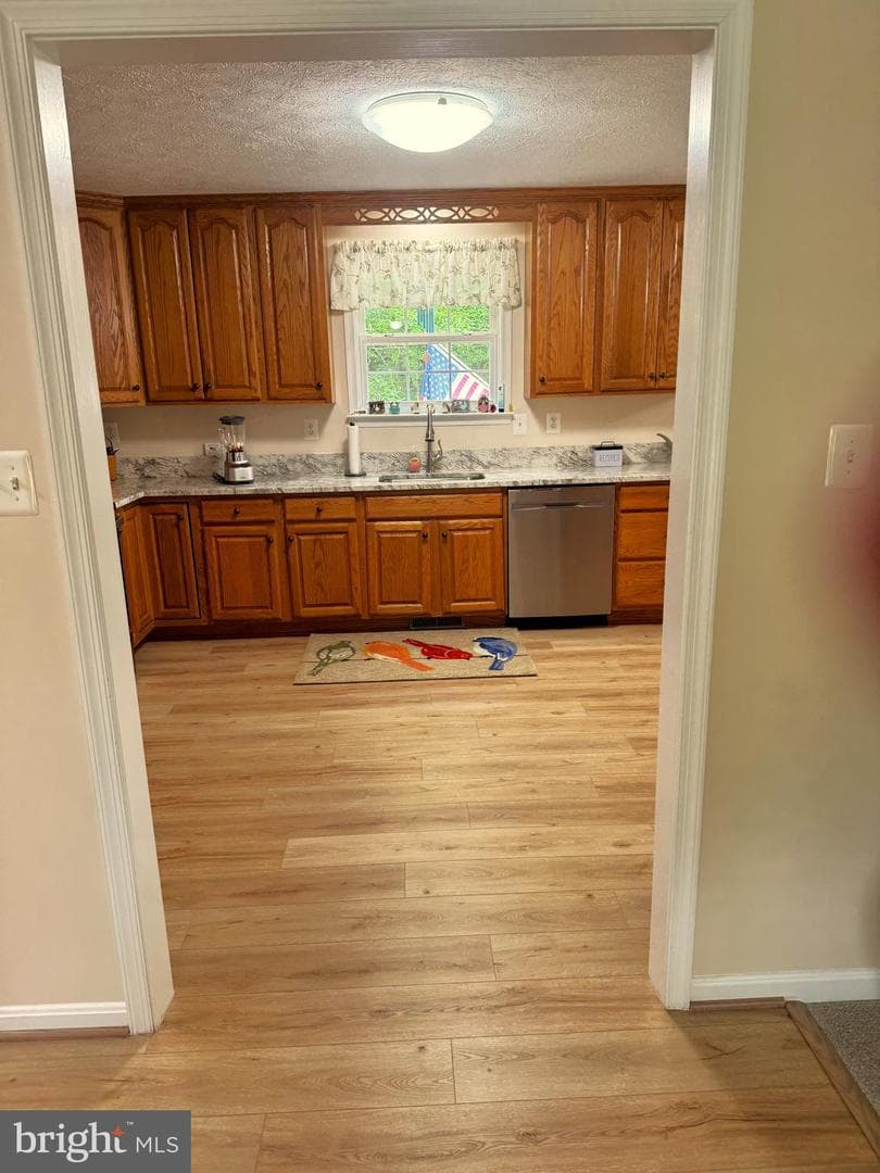 15930 Pointe Meadow Court photo 10