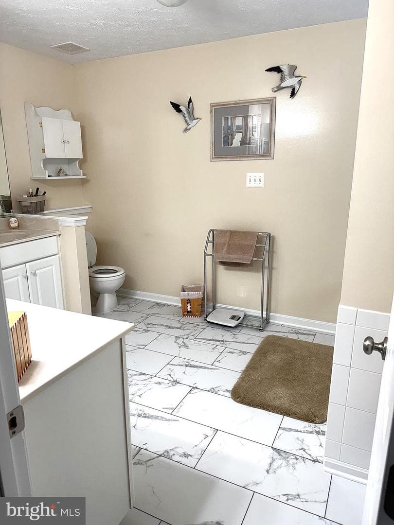15930 Pointe Meadow Court photo 19