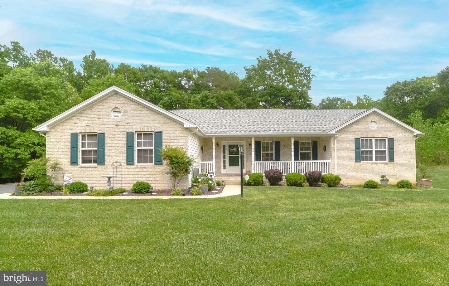 15930 Pointe Meadow Court photo 2